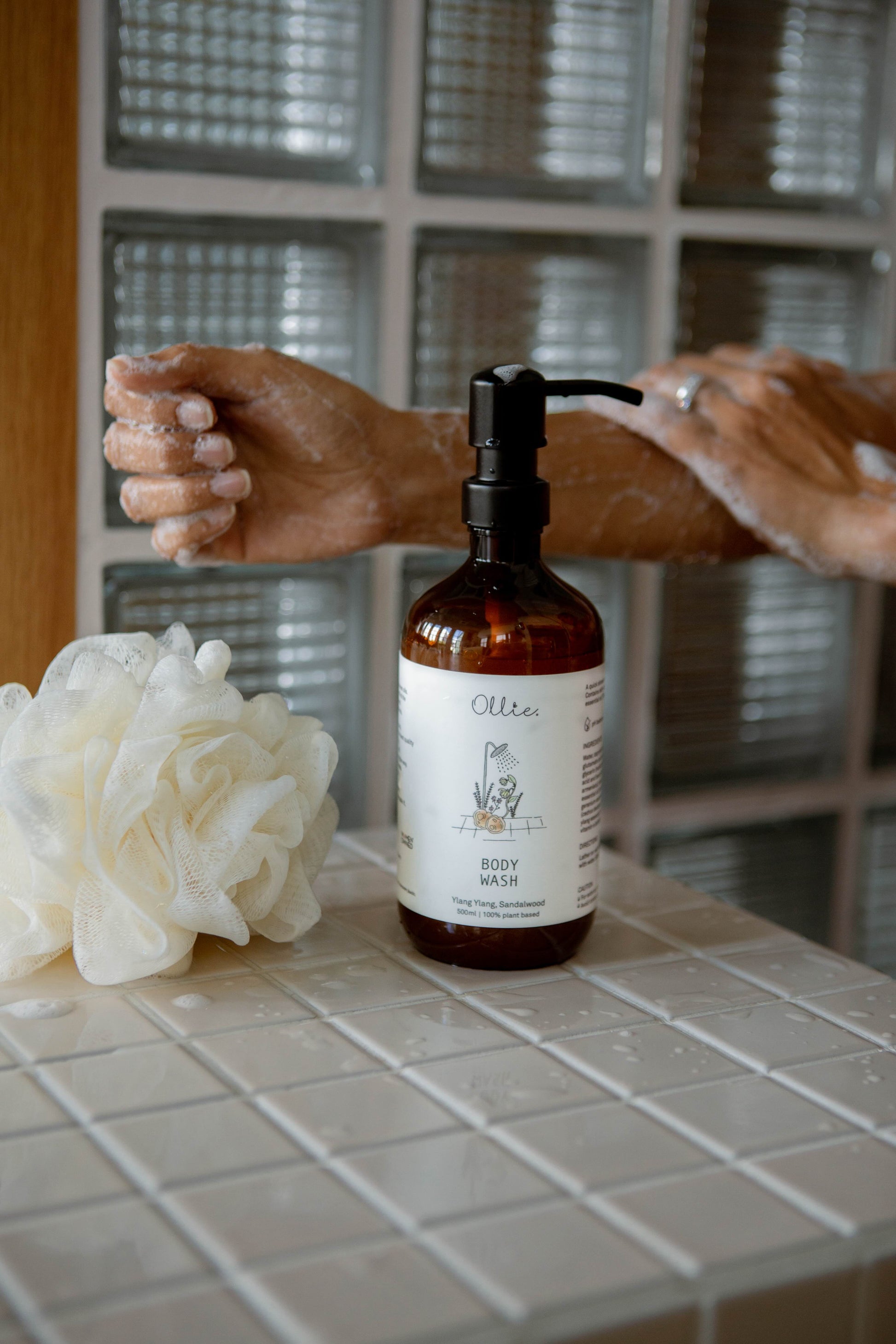 Ollie Body Wash (Sandalwood/Ylang Ylang) | Bodycare | The Green Collective SG