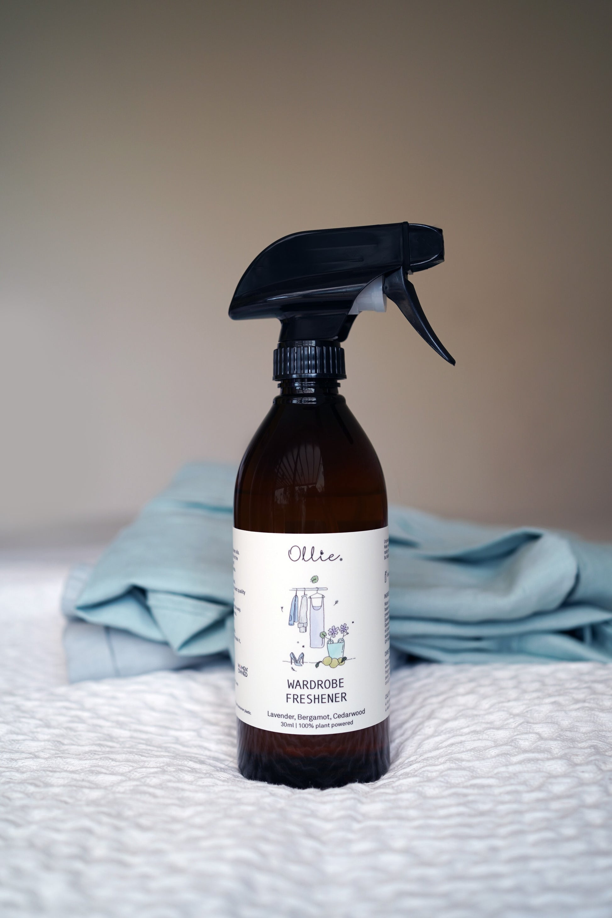 Ollie Wardrobe Freshener | Cleaning supplies | The Green Collective SG