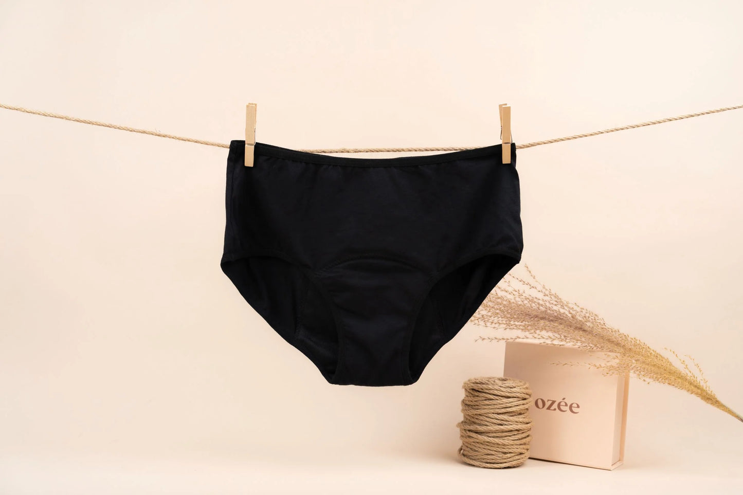 OZEE BODY Period Underwear - Lilyrose | period underwear | The Green Collective SG