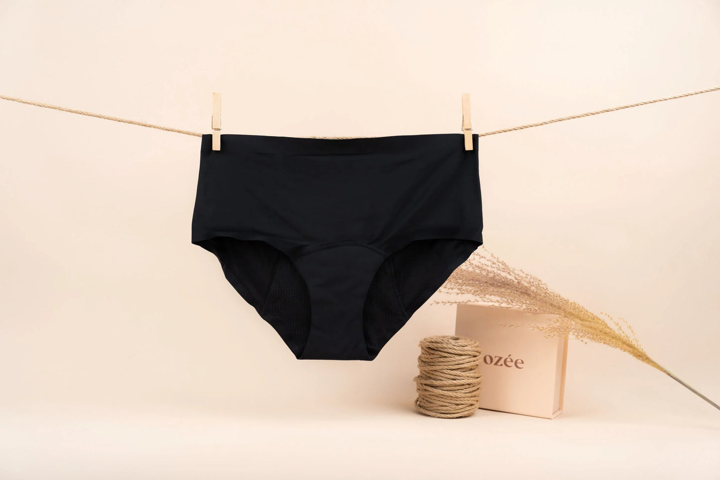 OZEE BODY Period Underwear - Margaux |period underwear | The Green Collective SG