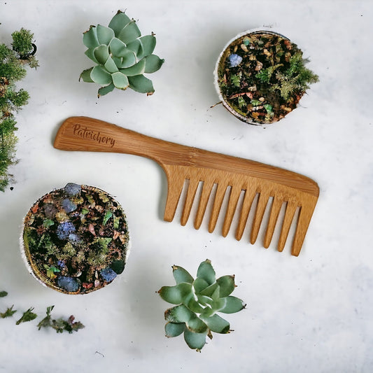 Patrichory Bamboo Comb with Handle | Haircare | The Green Collective SG