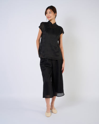 You Living Ramie Ankle Pants in Black