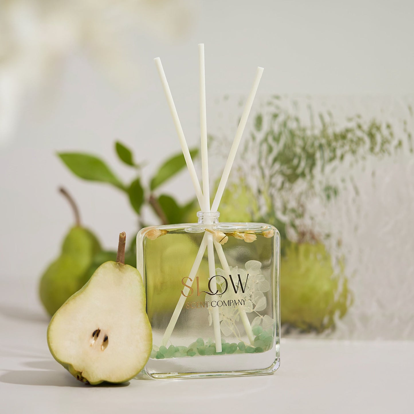 Slow Scent Company Crystal Botanical Reed Diffuser - Pear and Freesia | Home fragrances | The Green Collective SG