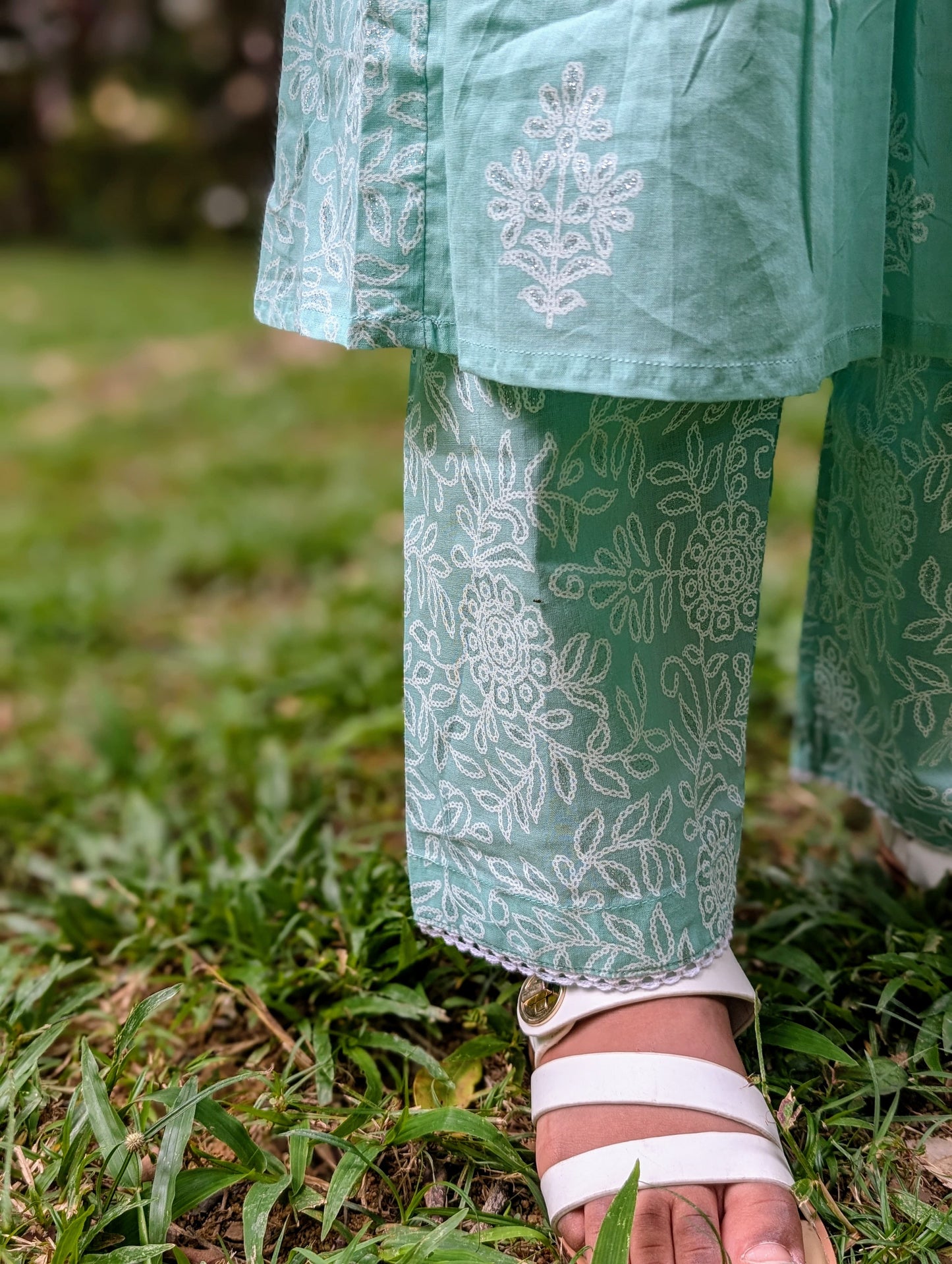 Nimbu Zara Anarkali Kurti in Mint Green & White Shimmer Khari Print wi th Soft Cotton Leggings